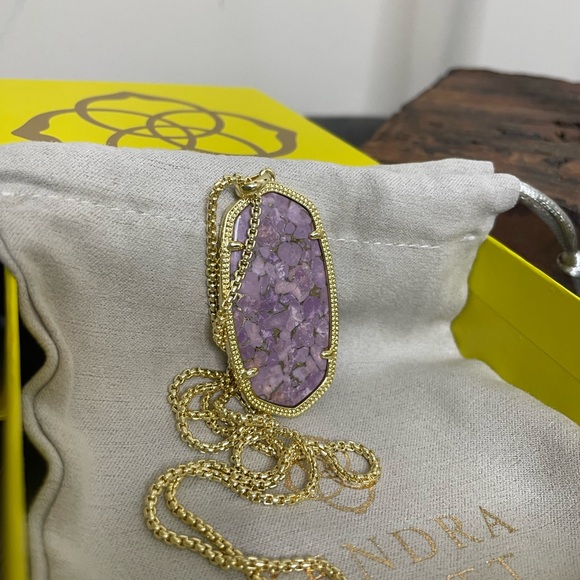 NWT Kendra Scott Reid Necklace Gold Bronze Veined Lilac Magnesite Retired Rare - Picture 2 of 7
